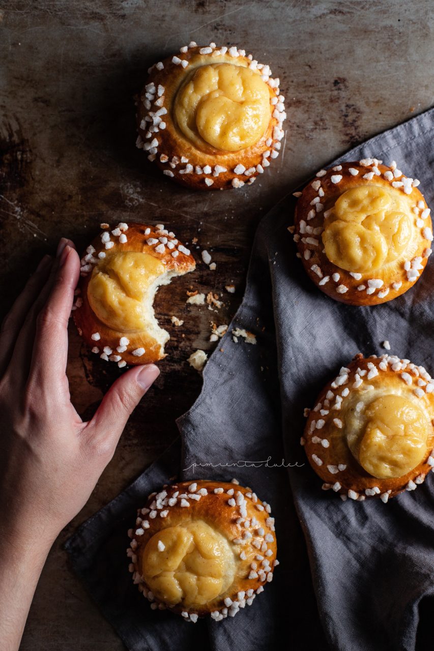 Bollos de vainilla suecos | Swedish vanilla buns (Vaniljbullar ...